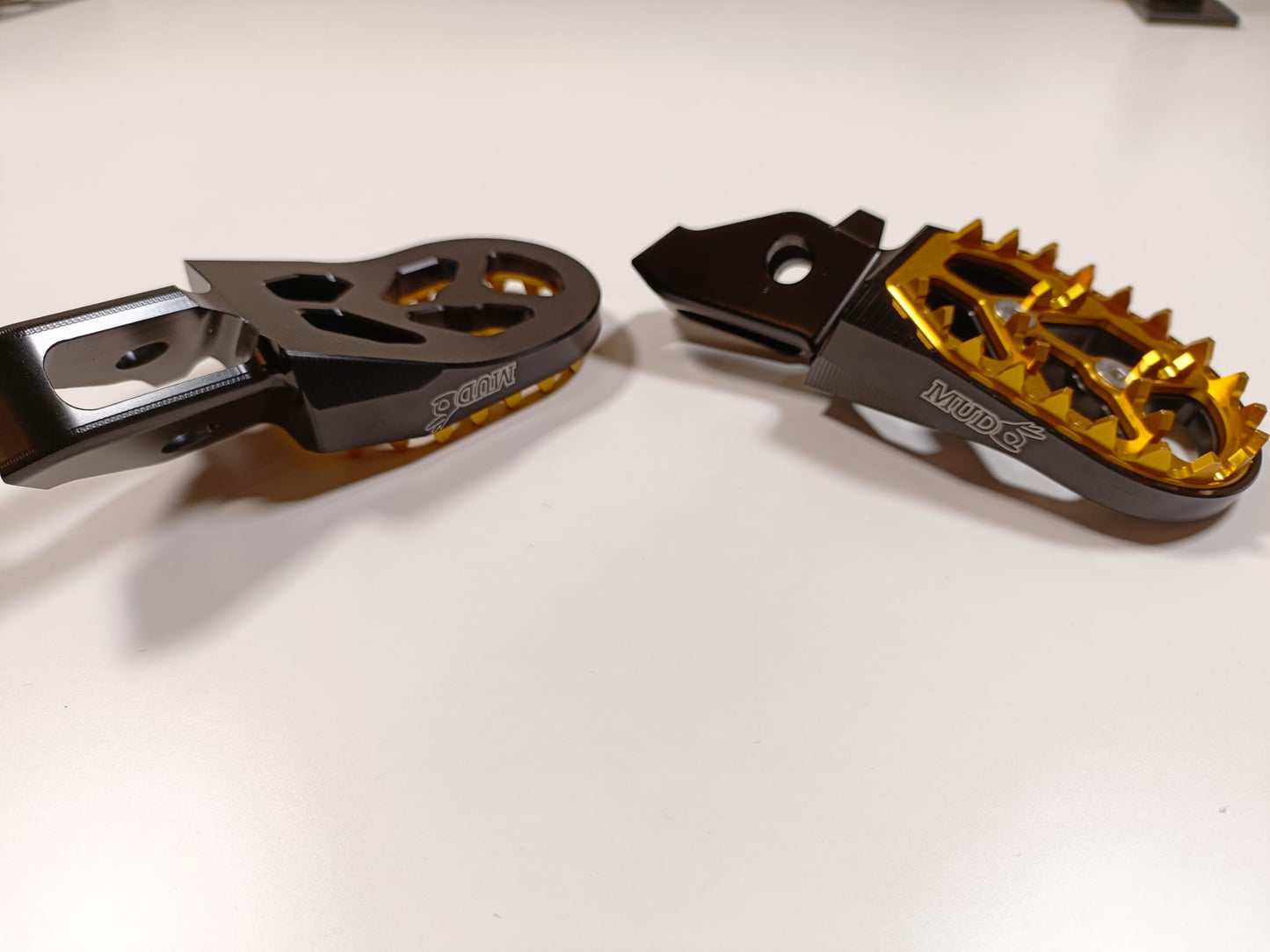 Surron Ultra Bee Upgraded/SMX Foot Pegs