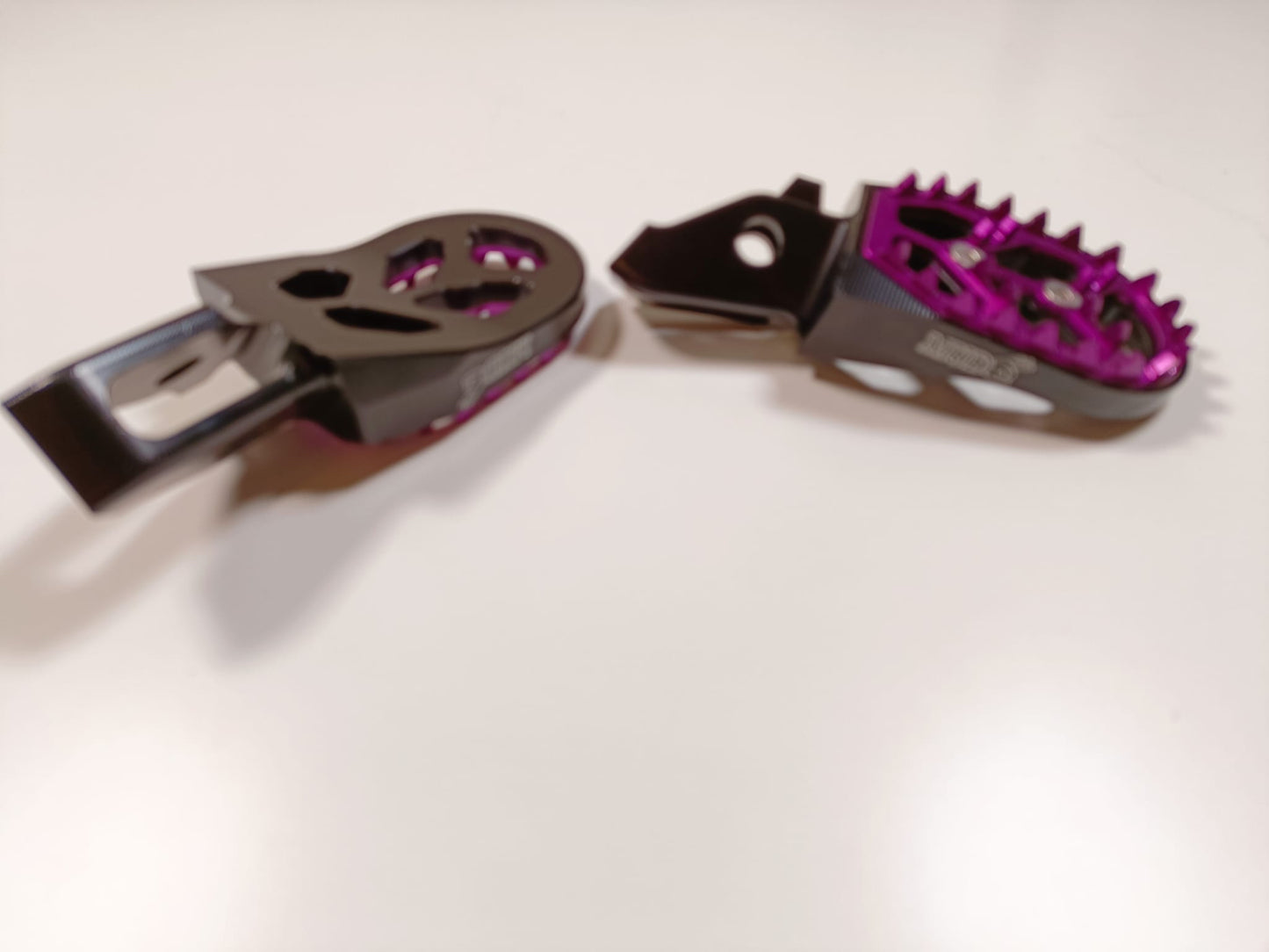 Surron Ultra Bee Upgraded/SMX Foot Pegs